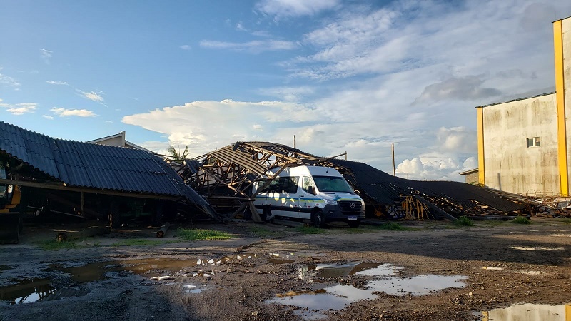 Temporal Deixa Rastro De Destrui O No Extremo Sul Do Estado R Dio