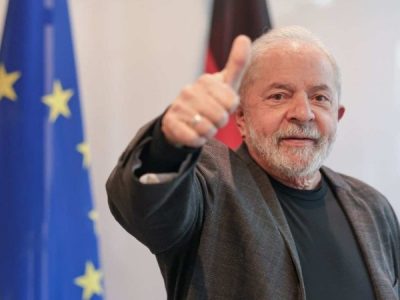 Lula vence Bolsonaro e reassume a presidência da república