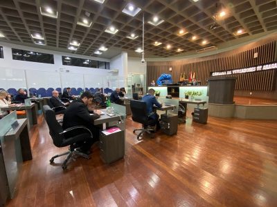 Câmara aprova projeto que estabelece regras para serviço funerário em Araranguá