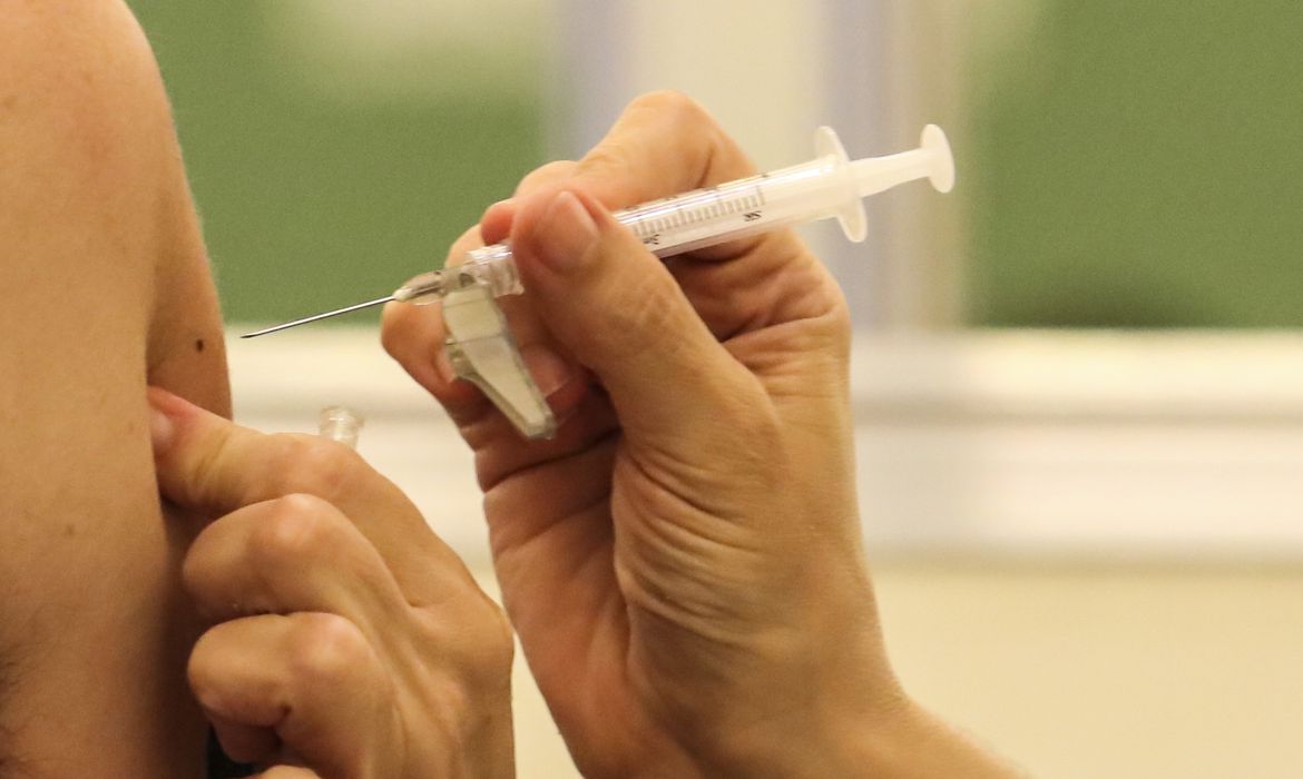 Vacinação em Maracajá poderá voltar nesta quarta-feira