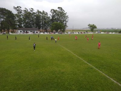 <strong>Seleção de Araranguá bate Sombrio e é finalista da Copa Amesc</strong>