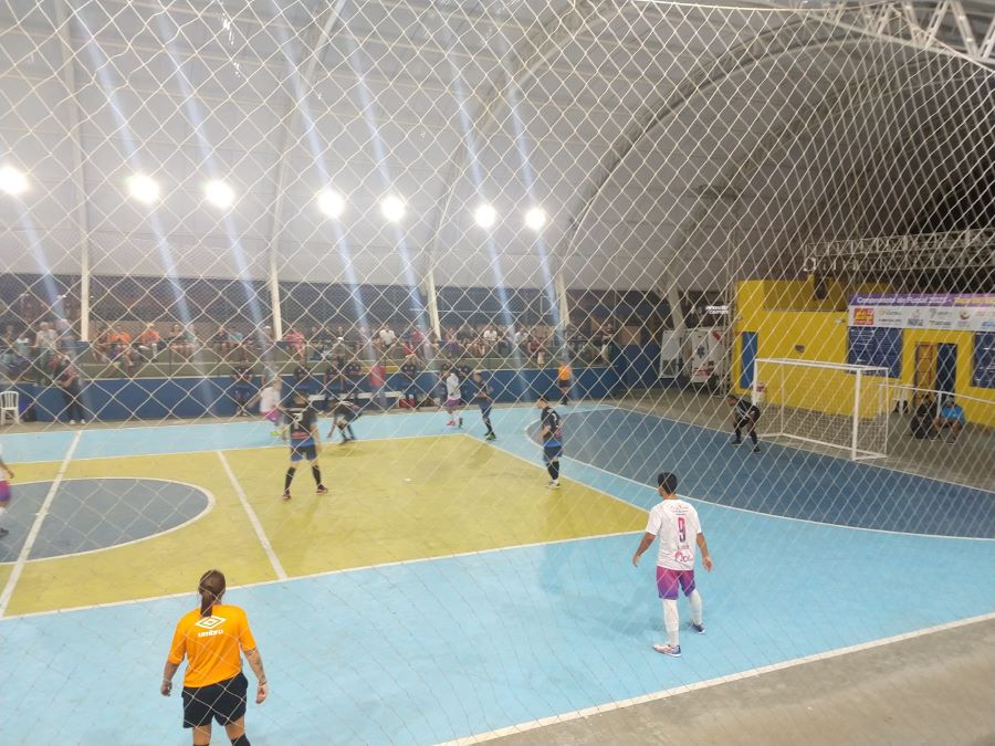 Duas goleadas no regional de Futsal do Arroio e a bola rola hoje no suíço do Morro dos Conventos