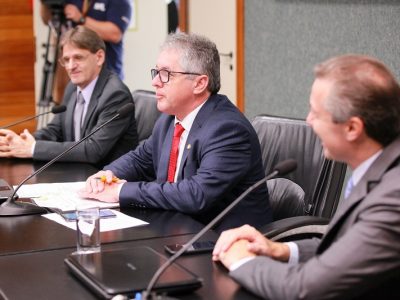 Deputado Tiago Zilli assume presidência da Comissão de Assuntos Municipais na Alesc