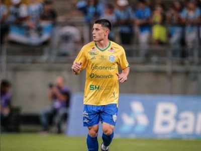 Conheça o atleta de Meleiro que está perto de acertar com o Corinthians