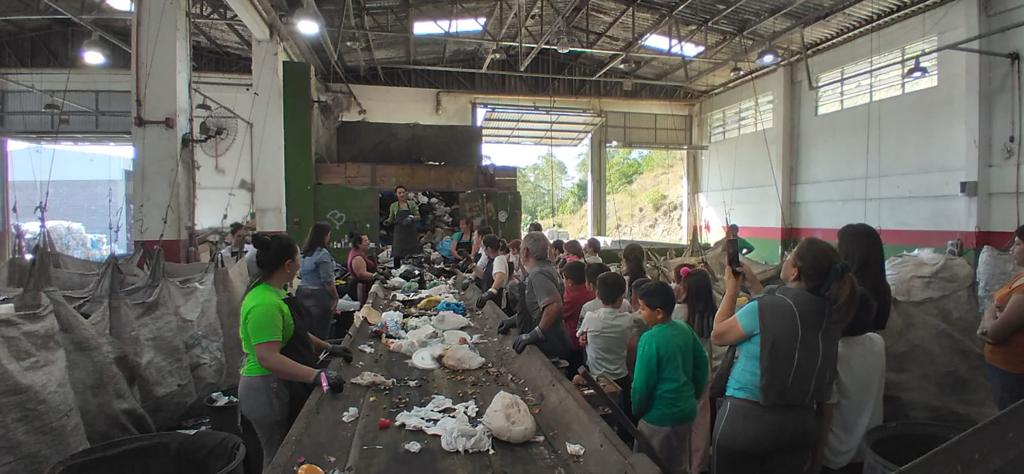 Semana Do Meio Ambiente De Maracaj Tem Visita Ao Centro De Triagem E