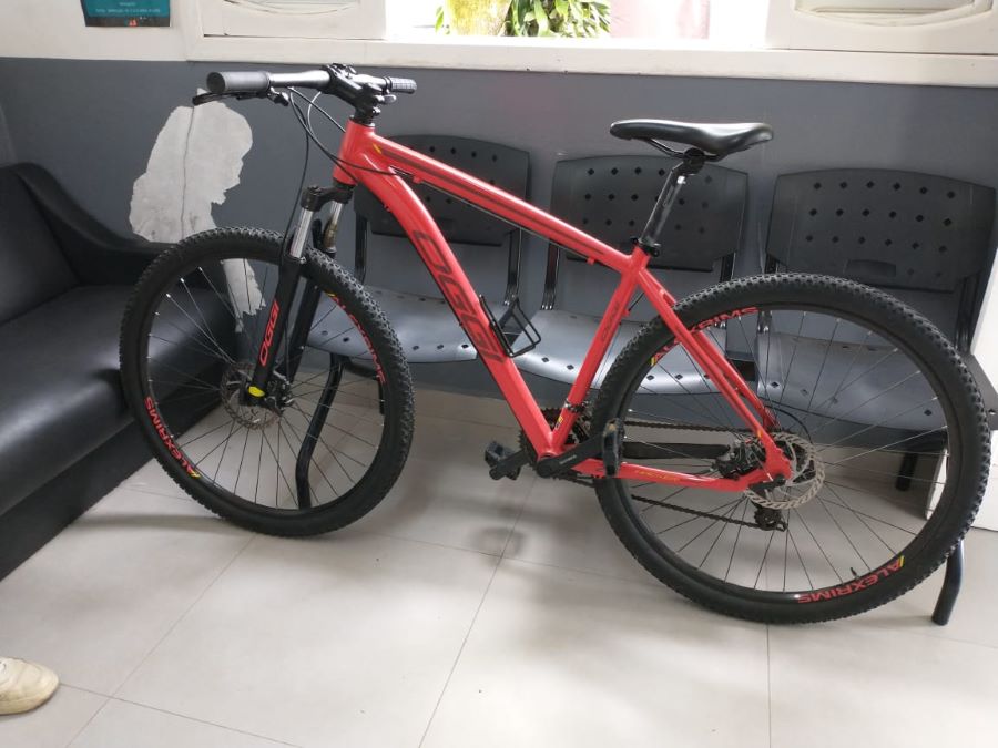 Polícia Civil prende homem que exigia dinheiro para devolver bicicleta furtada em Araranguá