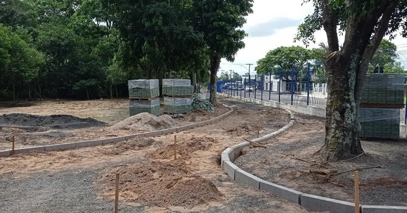 Parque Belinzoni em Araranguá se renova: deck de contemplação e trilhas ecológicas em progresso