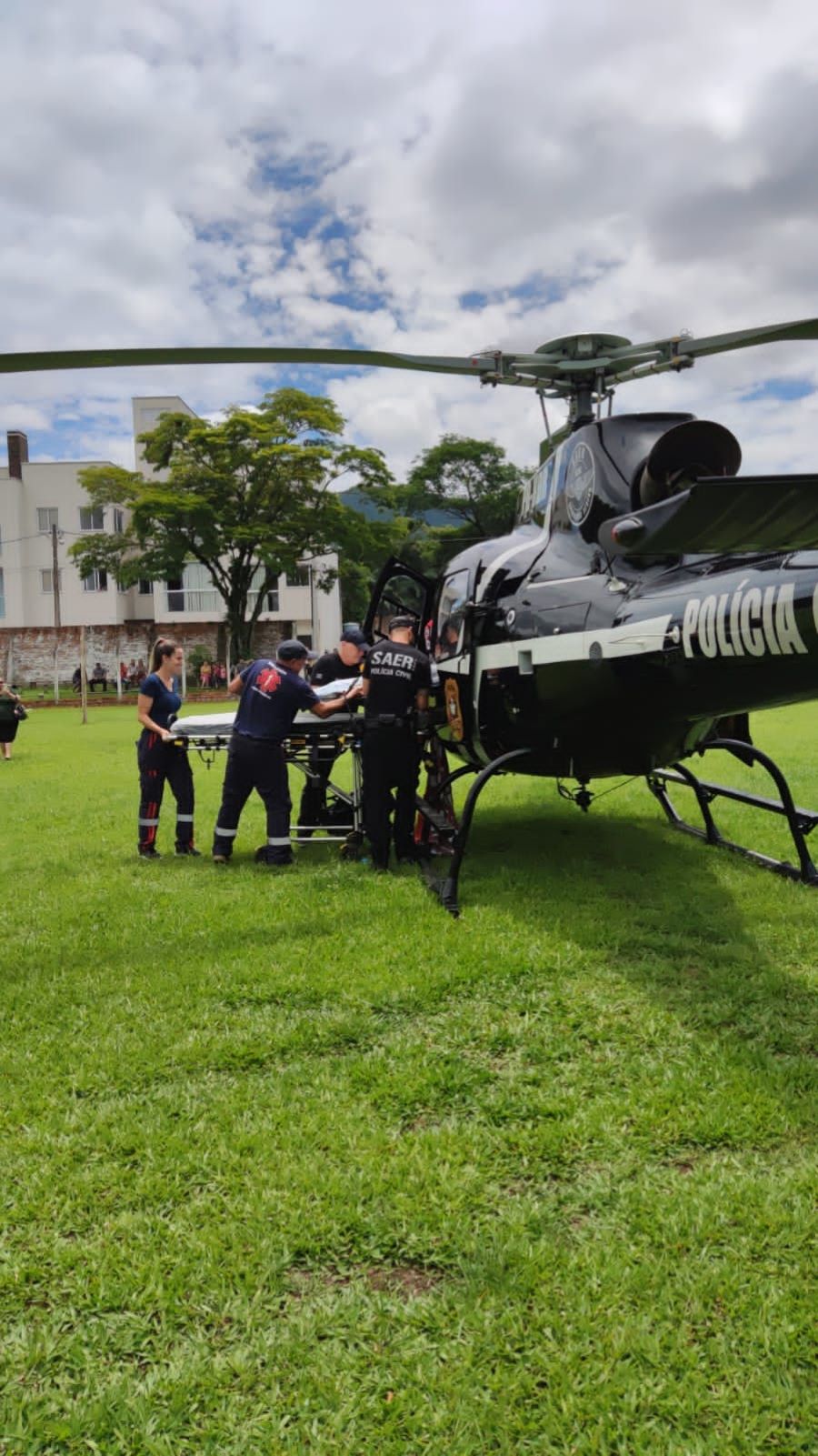 Serviço aeromédico transfere paciente de Praia Grande com suspeita de AVC para Criciúma