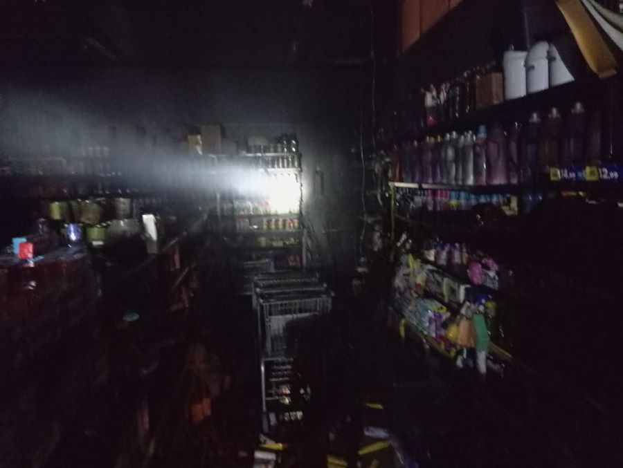 Princípio de incêndio provoca danos a mercado em Balneário Gaivota