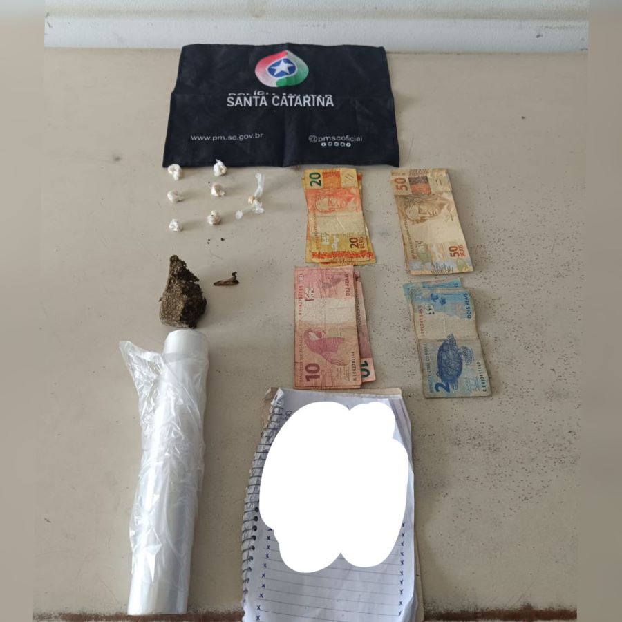 Polícia Militar prende jovem acusado de tráfico, e apreende drogas e dinheiro na Divinéia