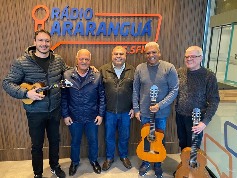 O encontro de grandes amigos e boa música: conheça a história do Grupo Coruja