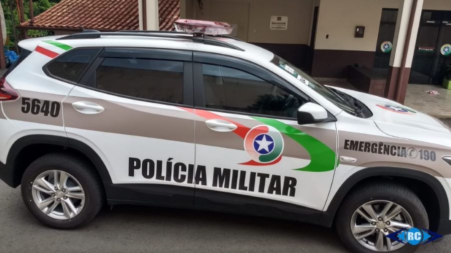 Polícia Militar prende homem que agrediu esposa idosa em Araranguá