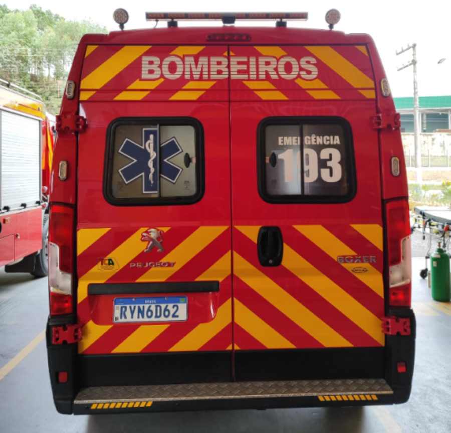 Queda de motocicleta deixa dois feridos no interior de Criciúma