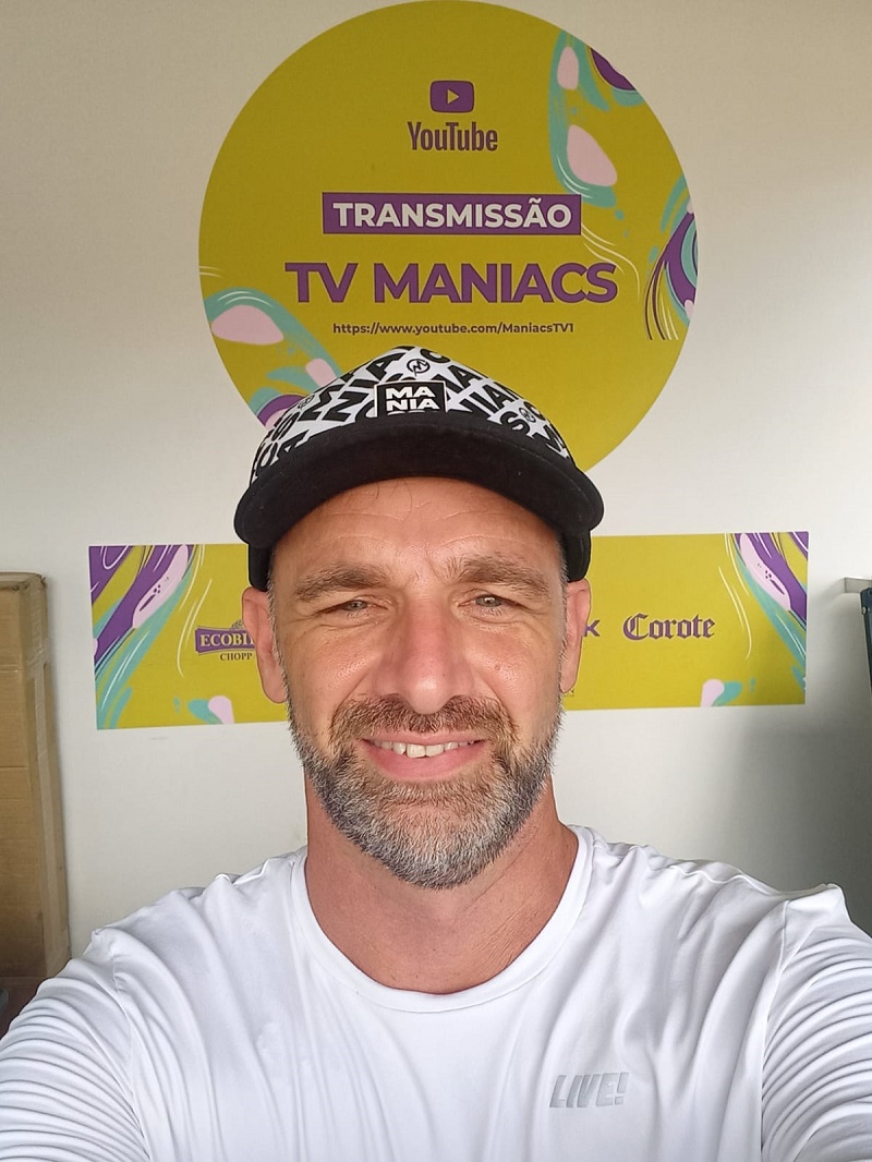 Conheça Jefferson Luiz Roncaglio: professor de beach tennis, narrador e empreendedor em Araranguá