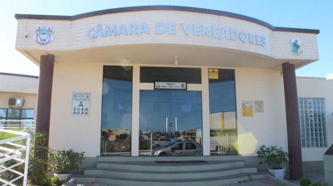 Câmara de Vereadores de Balneário Arroio do Silva apoia Campanha do Agasalho da Rede Feminina de Combate ao Câncer