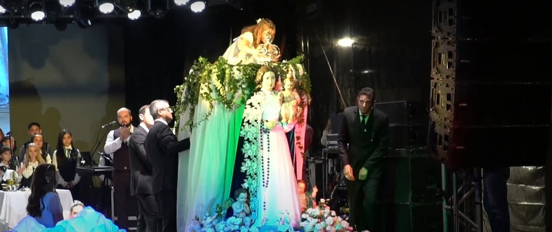 Coroação de Nossa Senhora Mãe dos Homens emociona fiéis em Araranguá