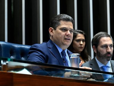 Alcolumbre manda arquivar PEC da Blindagem após rejeição da CCJ