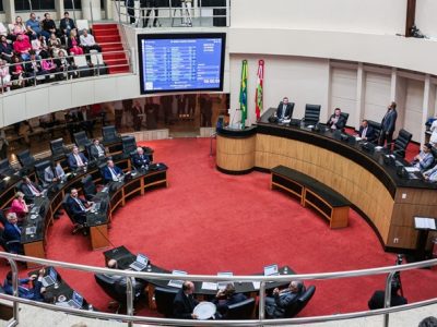 Alesc aprova por unanimidade projeto de lei que amplia número de desembargadores no TJSC