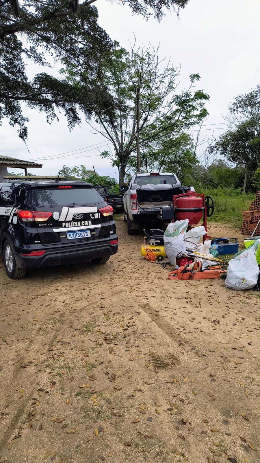 Polícia Civil cumpre mandados de busca e apreensão e prende em flagrante acusados de furtos em São João do Sul e Jacinto Machado