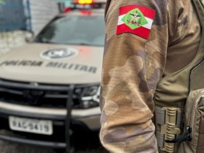 Polícia Militar aborda veículo e prende homem com mandado de prisão no Arroio do Silva