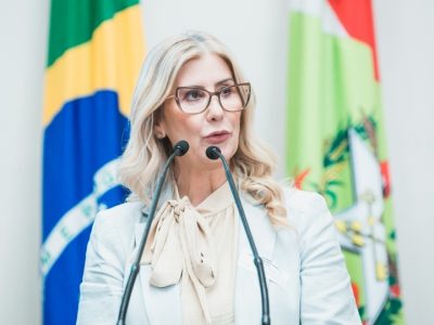 “Os professores podem ficar tranquilos, nada será feito para prejudicá-los”, destaca Luciane Ceretta sobre processo de municipalização da Educação, em Santa Catarina