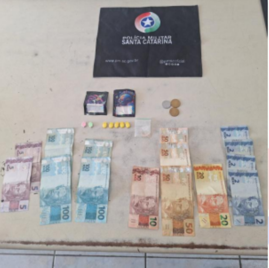 Traficante é preso com droga sintética e dinheiro no Arroio do Silva