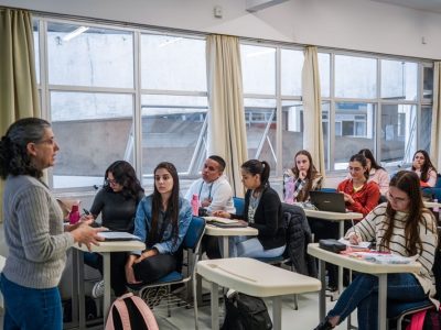 Luciane Ceretta detalha ajustes no Universidade Gratuita: programa atende mais de 54 mil estudantes em Santa Catarina