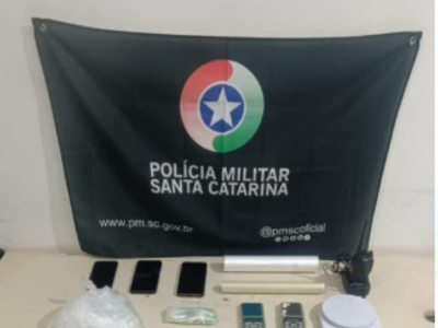 Polícia Militar prende traficantes com drogas e dinheiro em Araranguá e no Arroio do Silva