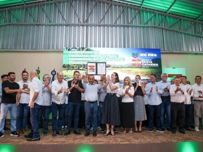 Em Nova Veneza, governador assina ordem de serviço para pavimentação da Rodovia Transpolenteira