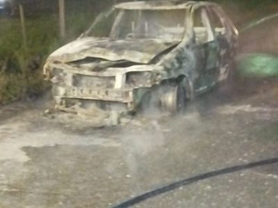 Incêndio consome veículo no interior de Timbé do Sul