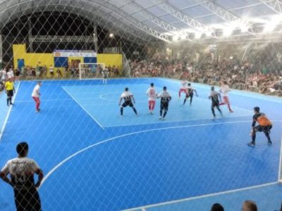 Céu Azul e Família Teixeira estreiam com vitória no suíço do Morro dos Conventos e abertura do Regional de Futsal do Arroio do Silva será hoje