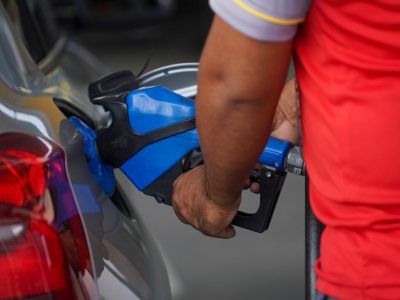 Governo de SC reforça fiscalização sobre preços de combustíveis com envio de dados à ANP e ao Procon/SC