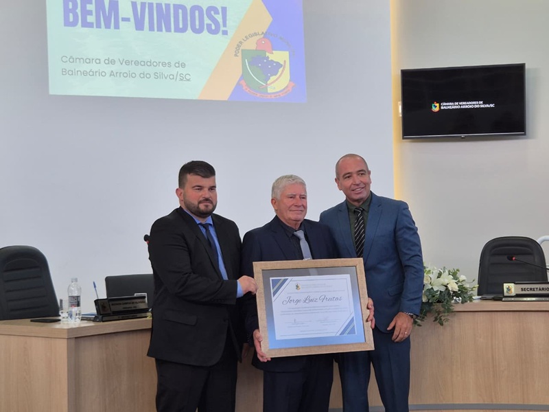 Jorge Freitas assume prefeitura do Arroio do Silva e promete gestão ágil e próxima da população (VÍDEOS)