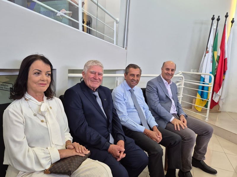 Presidente da Alesc, Julio Garcia, participa de posse em Arroio do Silva e reforça união e força política do Sul (VÍDEO)