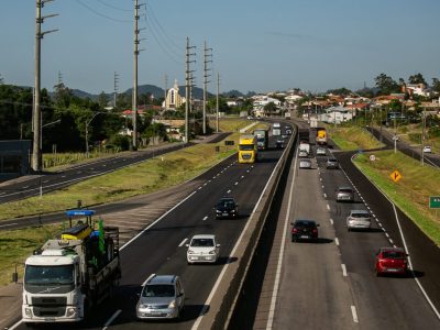 ViaCosteira projeta mais de 770 mil veículos para o feriado de Tiradentes