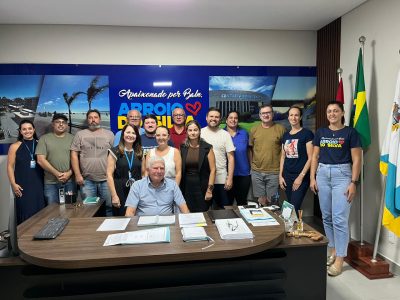 Prefeito Jorge Luiz Freitas reúne equipe para alinhar ações da gestão municipal em Balneário Arroio do Silva