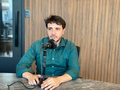 Pré-candidato à presidência Renan Santos defende internação compulsória e “choque de lei e ordem” durante visita a Santa Catarina