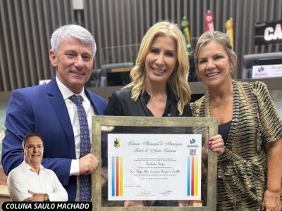 Câmara de Araranguá tem sessão de casa cheia e título de cidadania a Luciane Ceretta