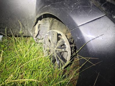 Dupla é abordada em veículo blindado no bairro Polícia Rodoviária após fugir em alta velocidade da Polícia Militar