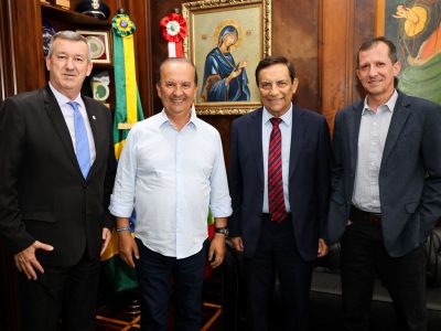 Doação de parte do IR para fundos sociais de SC é tema de encontro entre governador e presidente do Conselho Regional de Contabilidade