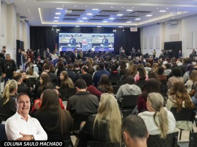 ALESC itinerante em Araranguá tem saldo positivo em seu primeiro dia e vereadores de oposição do Arroio não atenderão chamado do prefeito Jorge Freitas para uma reunião hoje