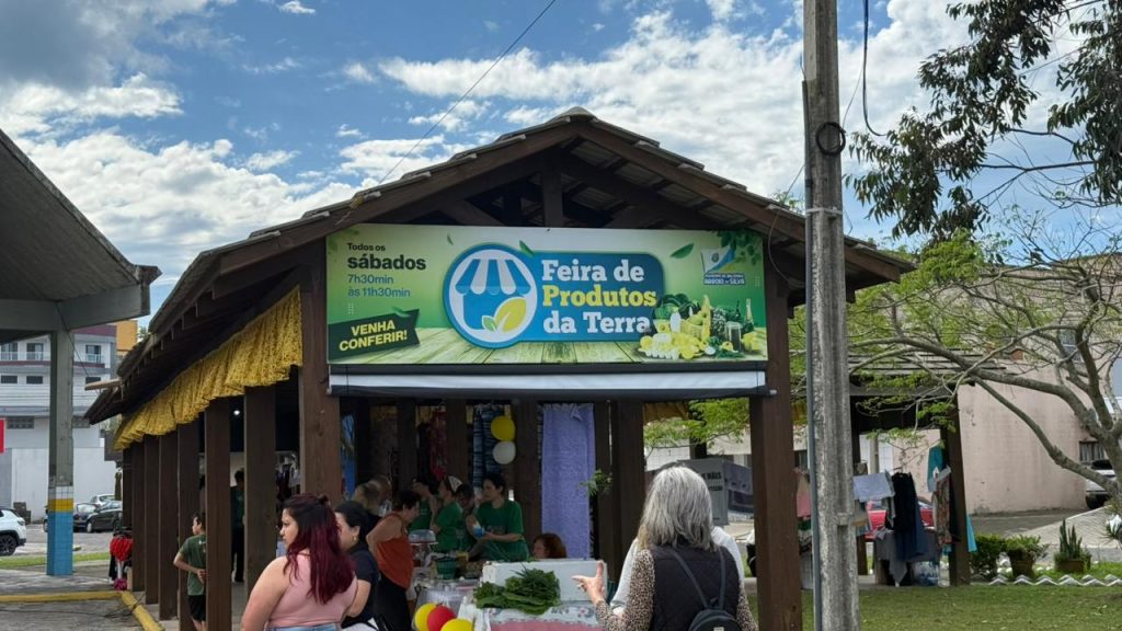 Feira de Produtos da Terra celebra três anos com programação especial em homenagem ao Dia das Mães