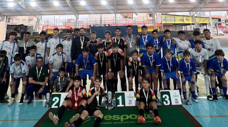 Balneário Arroio do Silva conquista o terceiro lugar no futsal dos Jogos Escolares de Santa Catarina