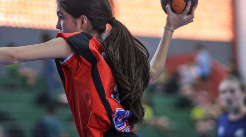 Araranguá disputa a 19ª Copa Madegil de Handebol em Cocal do Sul