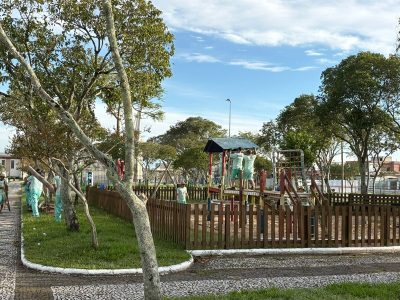 Início das obras do novo parquinho Infantil em formato de avião, em Araranguá