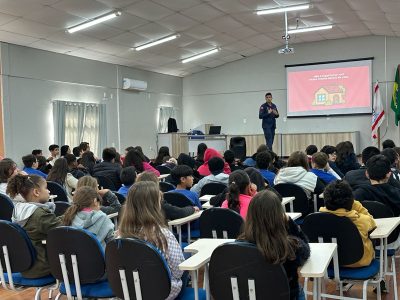 Corpo de Bombeiros Militar de SC lança ação na educação infantil para prevenir incêndios domésticos através da educação infantil