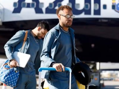 Seleçao brasileira desembarca nos EUA e faz primeiro treino