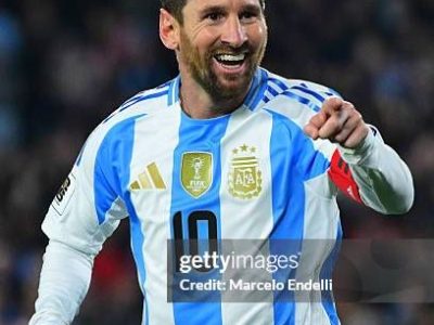 Messi se iguala a Klose na artilharia de Copas na vitória da Argentina sobre a Argélia