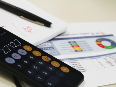 Inadimplência avança pelo segundo mês seguido e atinge maior nível para maio desde 2023 em SC