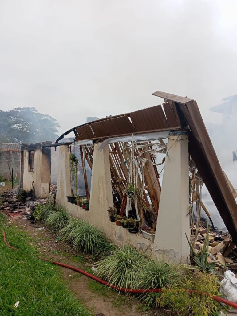 Incêndio consome casa mista no interior de Jacinto Machado